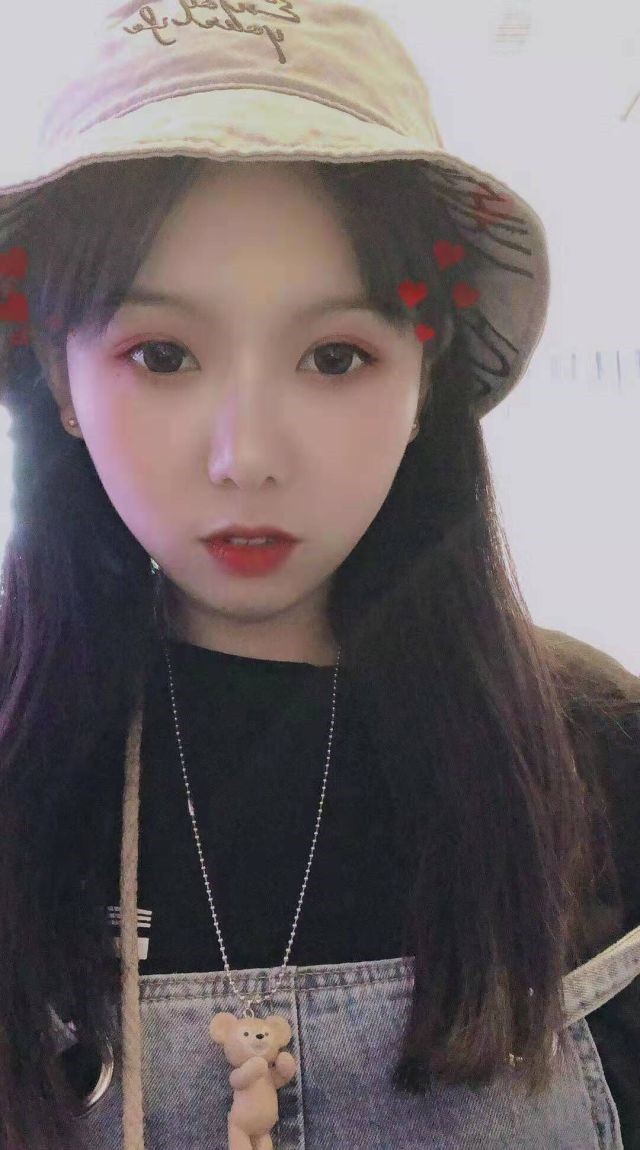 财富童颜巨乳妹妹